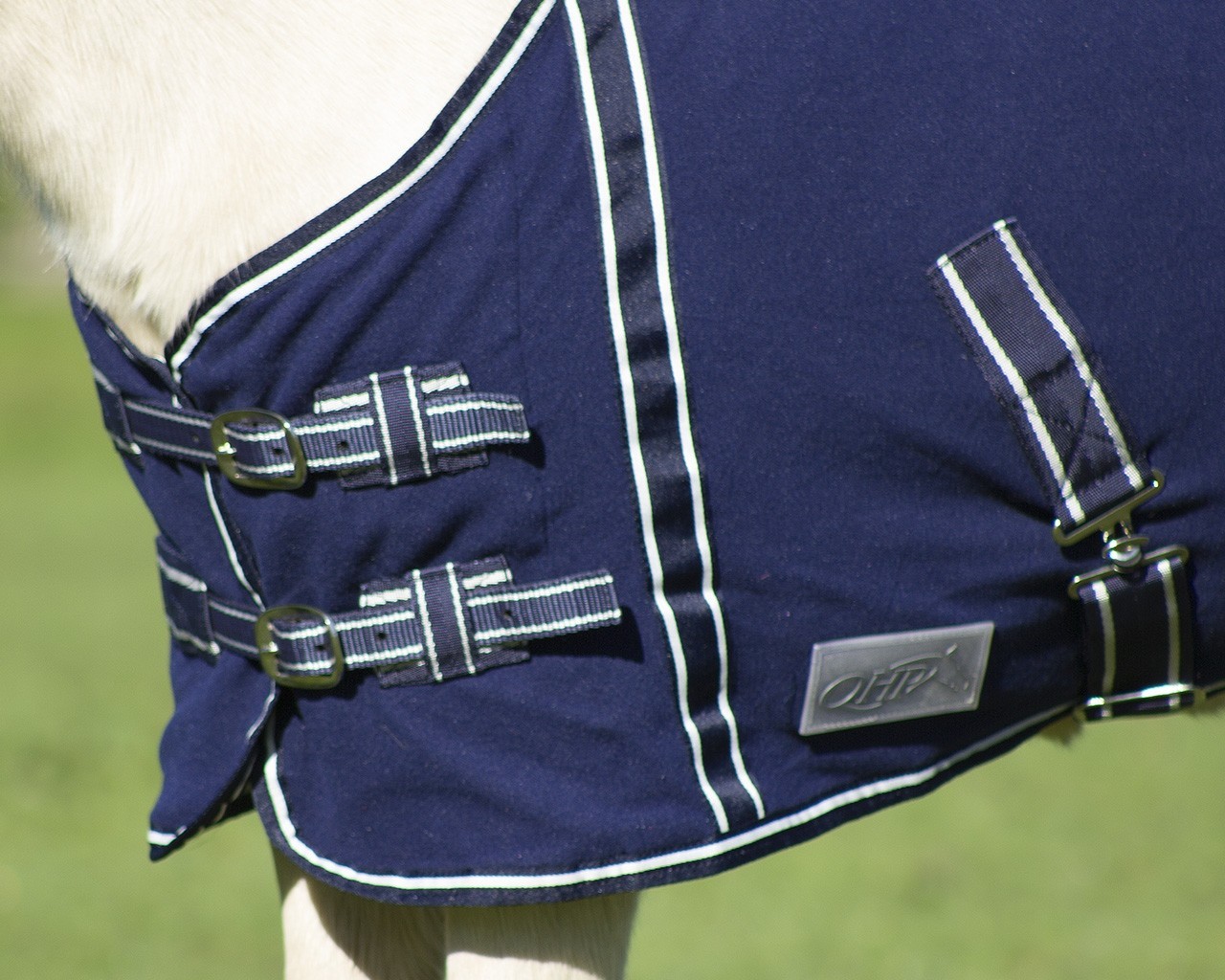 Odpocovací deka Falabella 