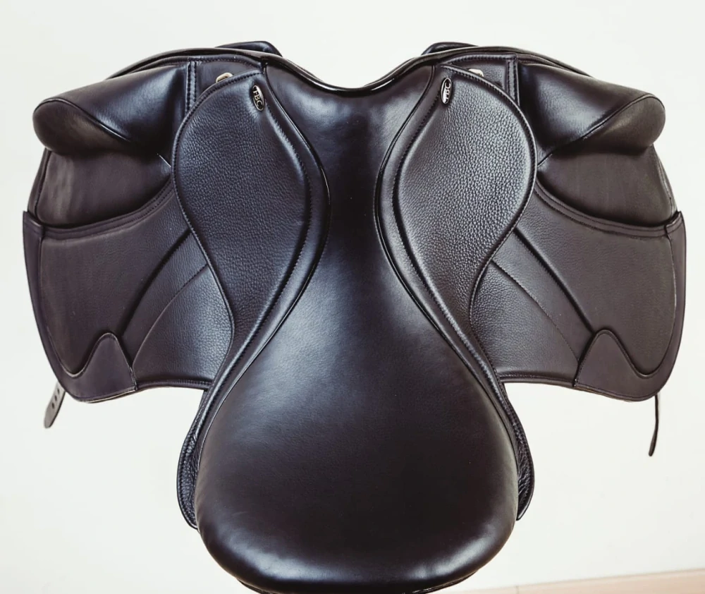 Drezurní sedlo HBC Top Dressage