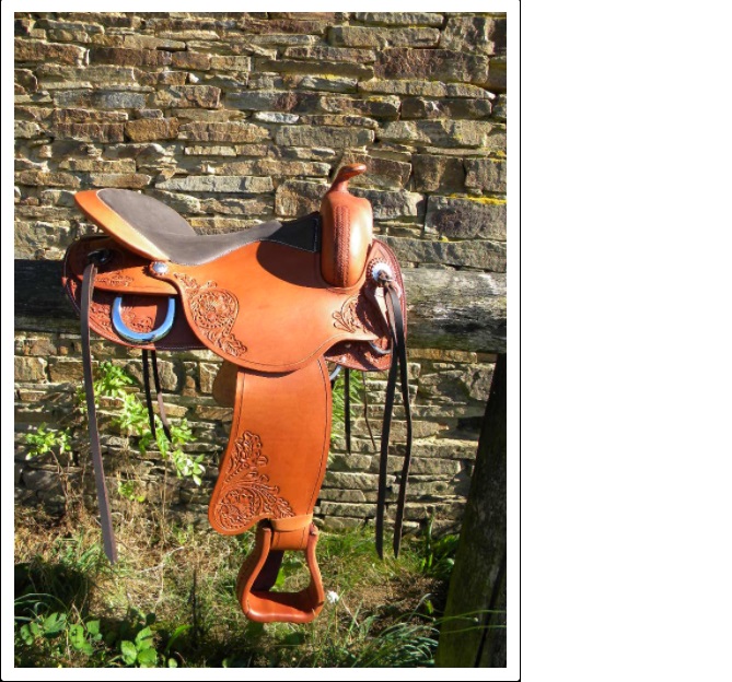 Westernové bezkostrové sedlo FREEMAX Short Back Cow by Acavallo